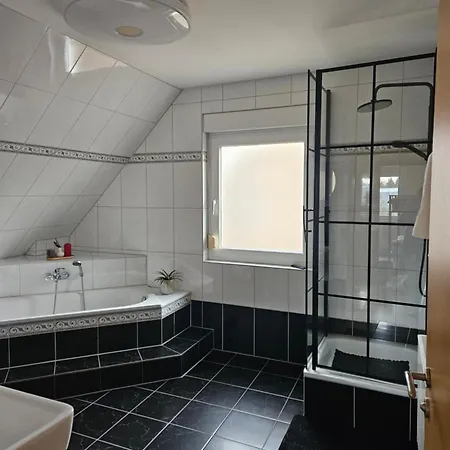 Cozy House And Free Parking ברלין