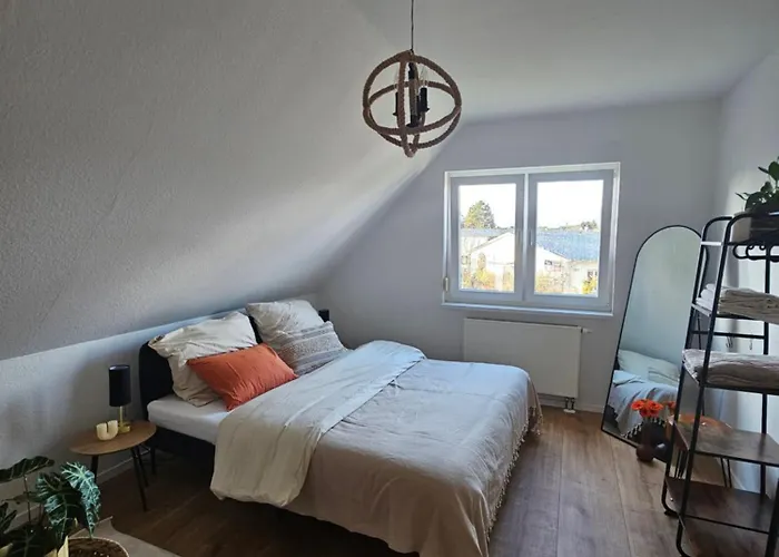 Cozy House And Free Parking 아파트