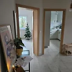 アパート Cozy House And Free Parking ベルリン